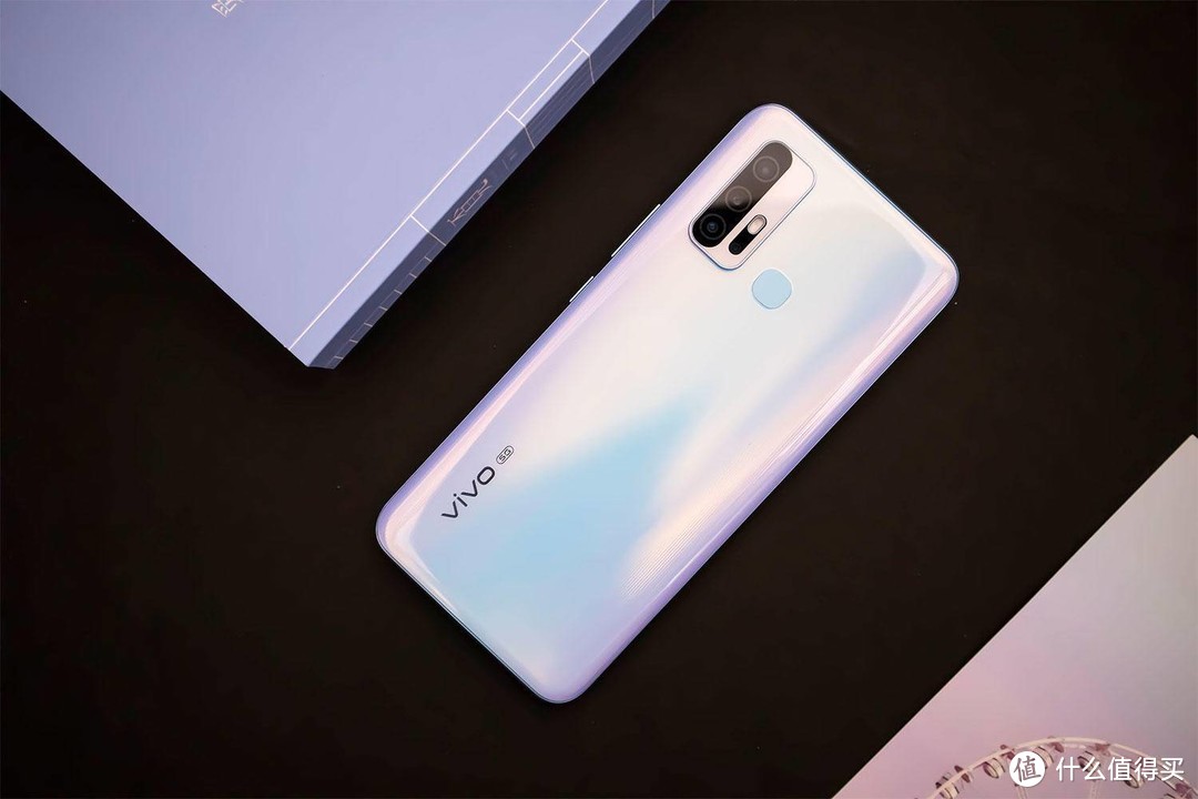 5G手机做到两千元，vivo z6颜值与性能兼具吗？