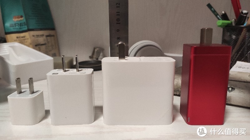 倍思65W氮化镓充电器（红色特别版）开箱测评  