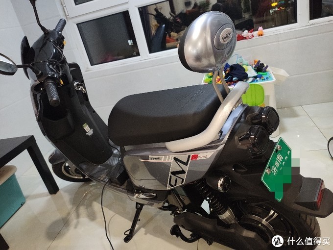 能挂绿牌的电动摩托车，阿米尼EDL66057入手初体验