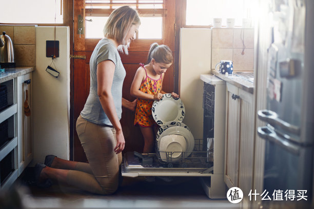 能洗、能储存的洗碗机你入手了吗？晶蕾、热风的洗碗机“储存之争”，谁家更胜一筹！