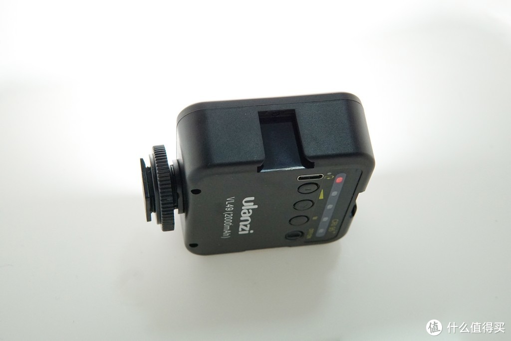 微单补光的轻便之选：优篮子（ulanzi）VL49口袋便携摄影补光灯套装