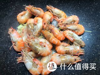 巨好吃的油爆虾，鲜美入味，别错过