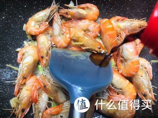 巨好吃的油爆虾，鲜美入味，别错过