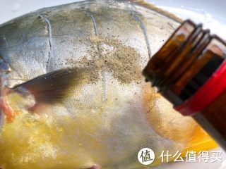 鲜美无比的清蒸金鲳鱼，做法超简单，快试试