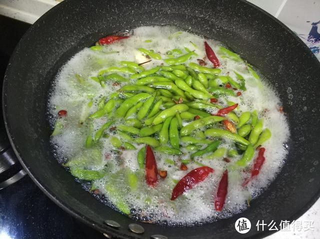 煮毛豆时加点它，毛豆翠绿入味，想发黄都难