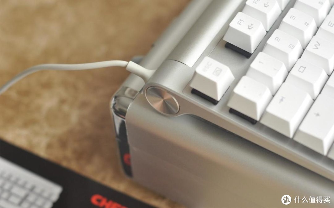 手感极致、背光炫彩CHERRY MX 8.0机械键盘及MC8.1鼠标初体验