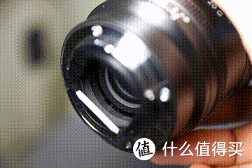 索尼FE 20mm F1.8 G镜头解析：性能与体型之间的博弈