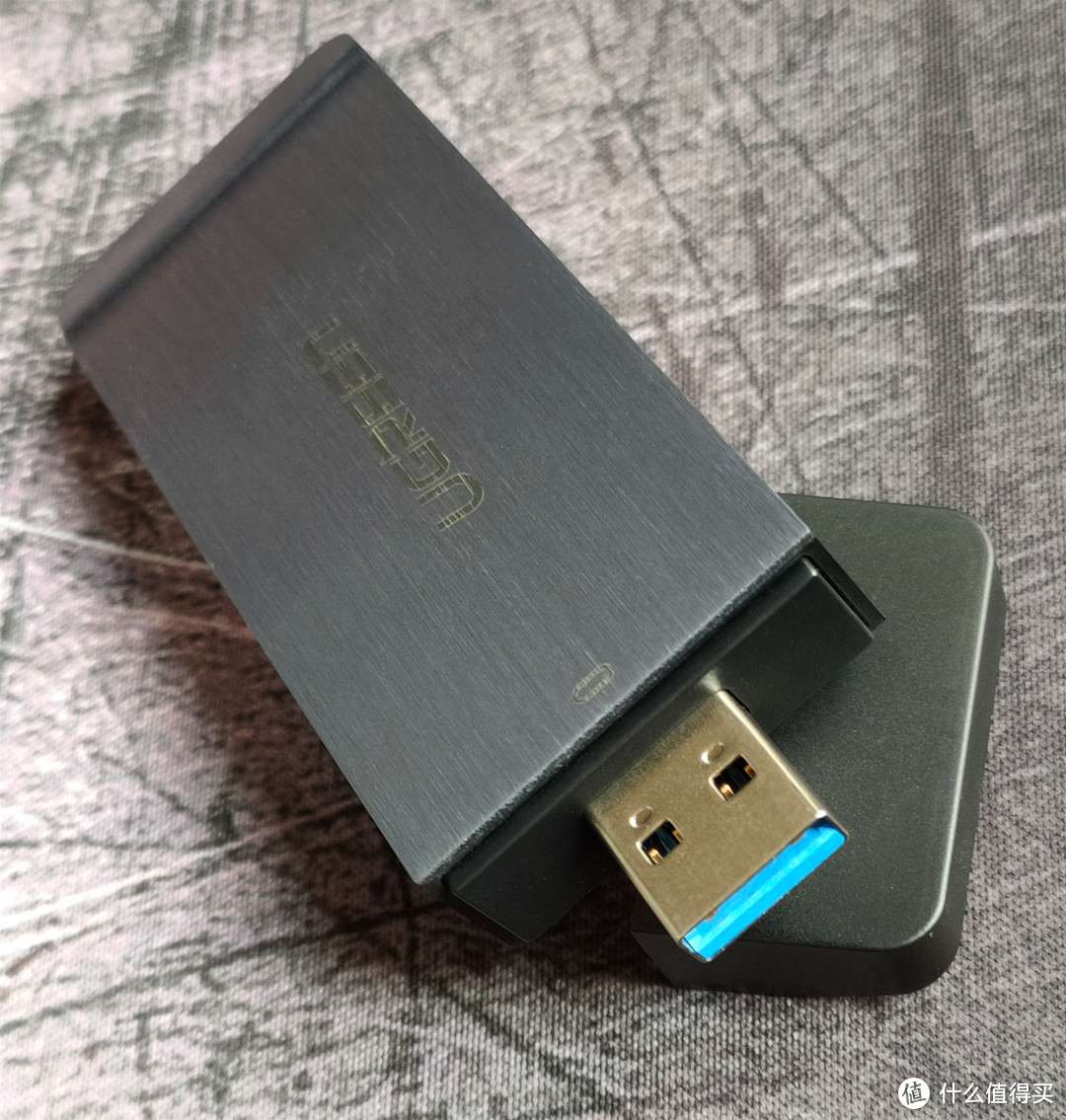 从抽屉里翻出旧的SONY记忆棒能否再用？UGREEN（绿联）USB3.0多功能合一读卡器体验