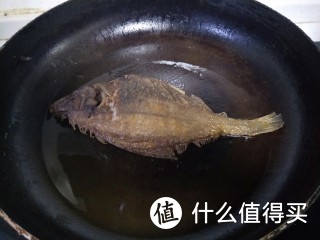 鱼这样煎，外酥里嫩，营养又美味