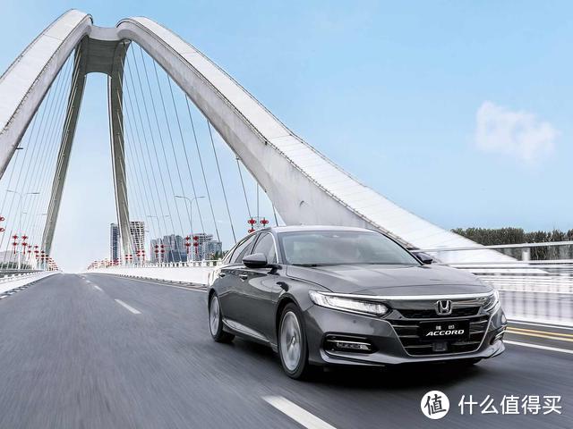 快问快答：新3系和国产MODEL 3 怎么选?