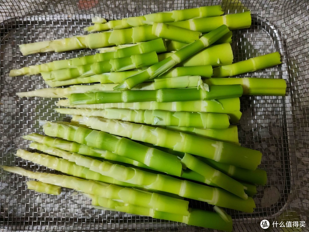 江西特色柴火菜，童年的味道--酸菜小笋