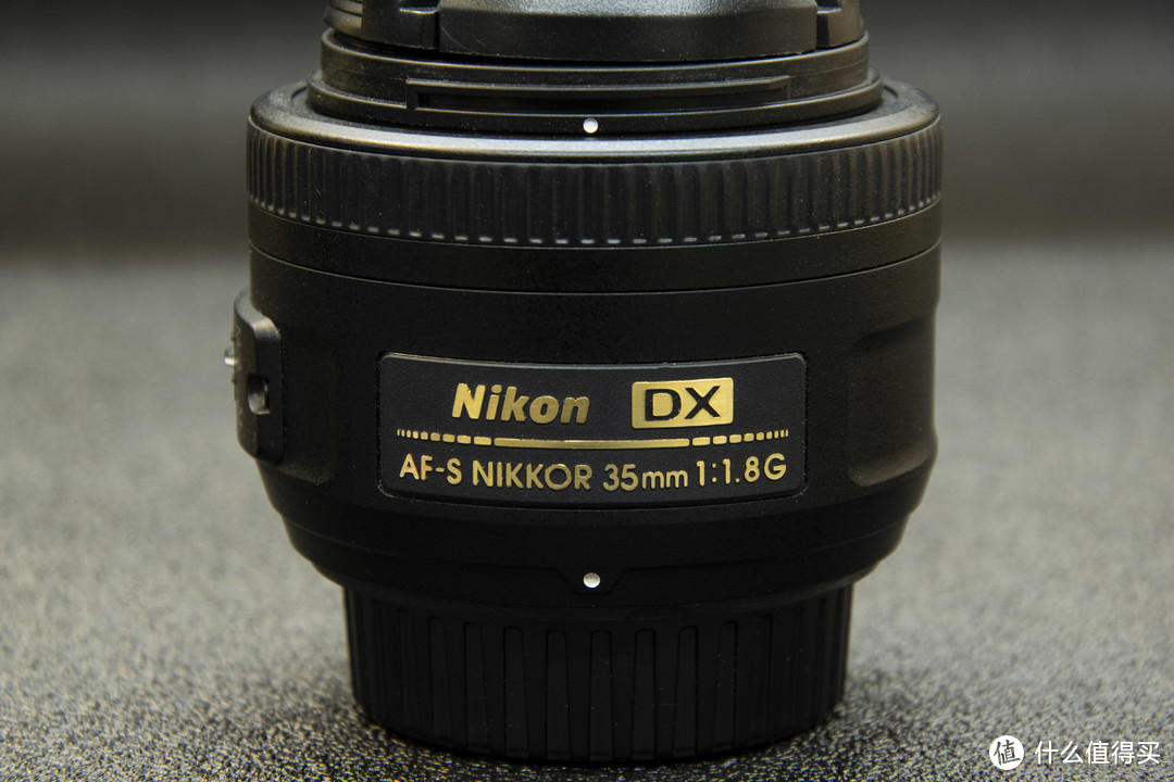 你离大师的距离就差一颗定焦---尼康 AF-S DX 35mm f/1.8G 半年使用