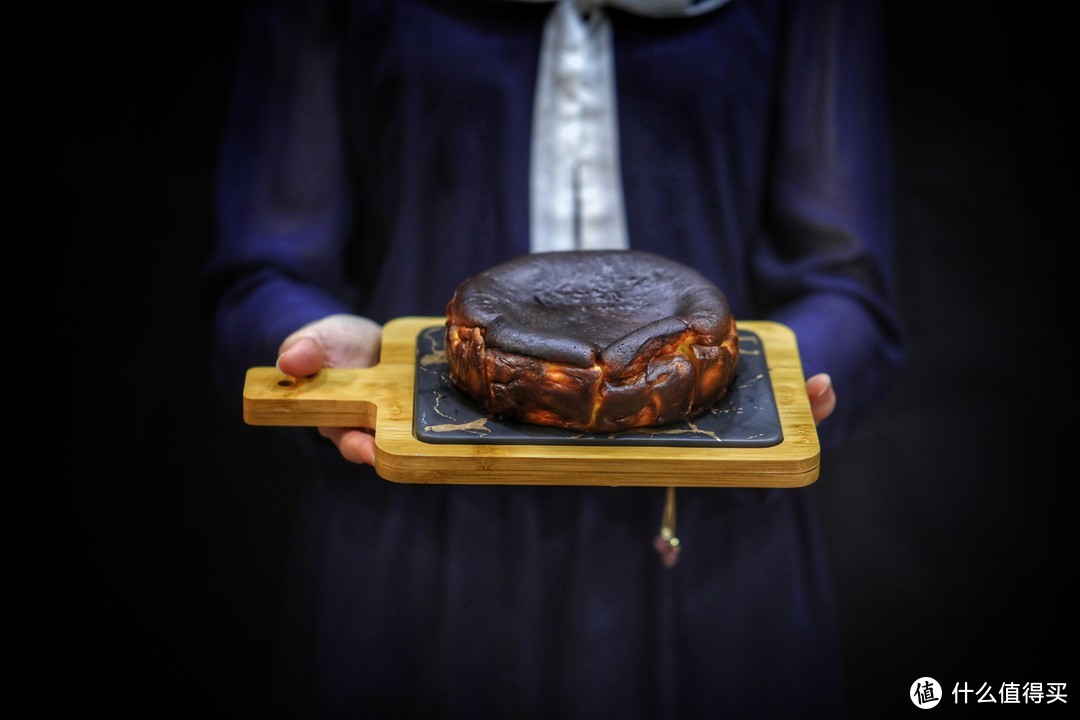 【蒸烤箱食谱】芝士蛋糕的灵魂做法——巴斯克焦烧芝士蛋糕