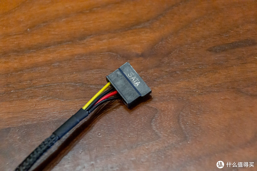 SATA硬盘电源线，线长48厘米左右