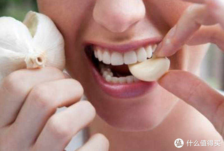越级打败牙疼怪：盐致海盐护龈液体牙膏让您重新拥有洁白靓丽的牙齿，一口呵护小姐姐！