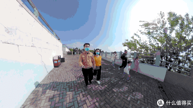 无脑构图，防抖逆天— QooCam 8K全景相机体验