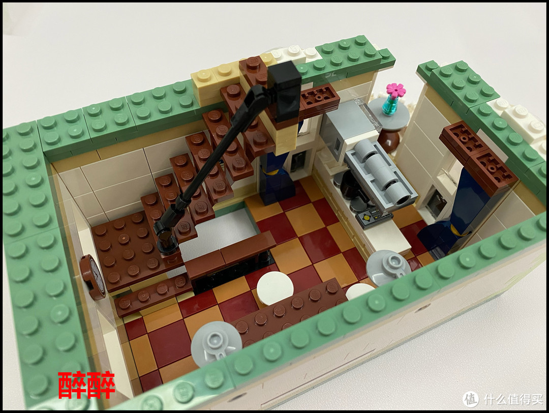 BrickandTiles-ModularClockTowerSquare（钟楼