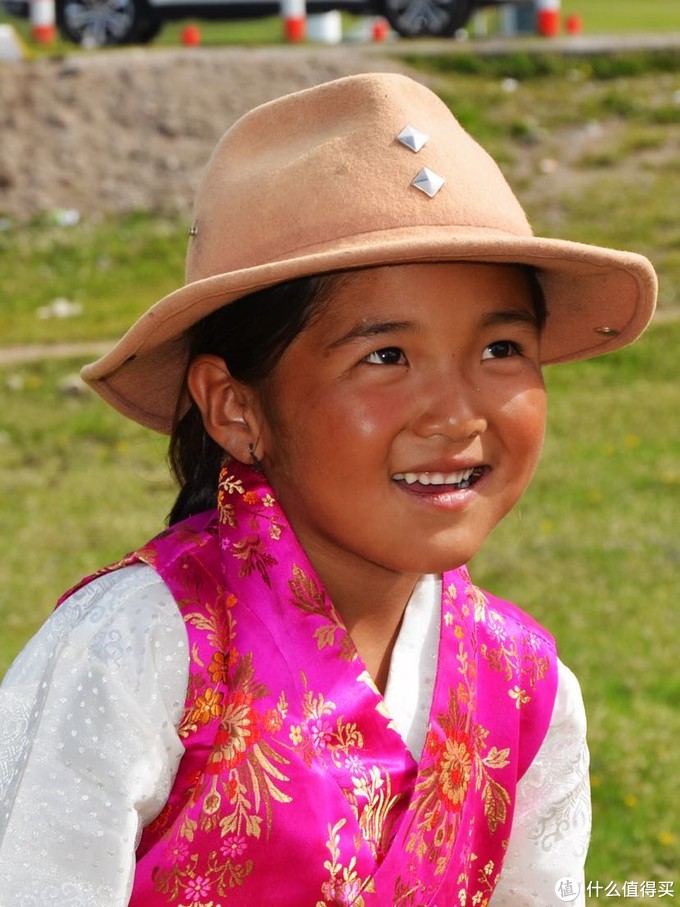 青海湖拍的藏族小美女