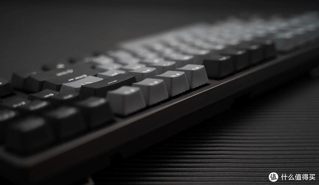 远近高低各不同，DURGOD杜伽K320W三模机械键盘体验