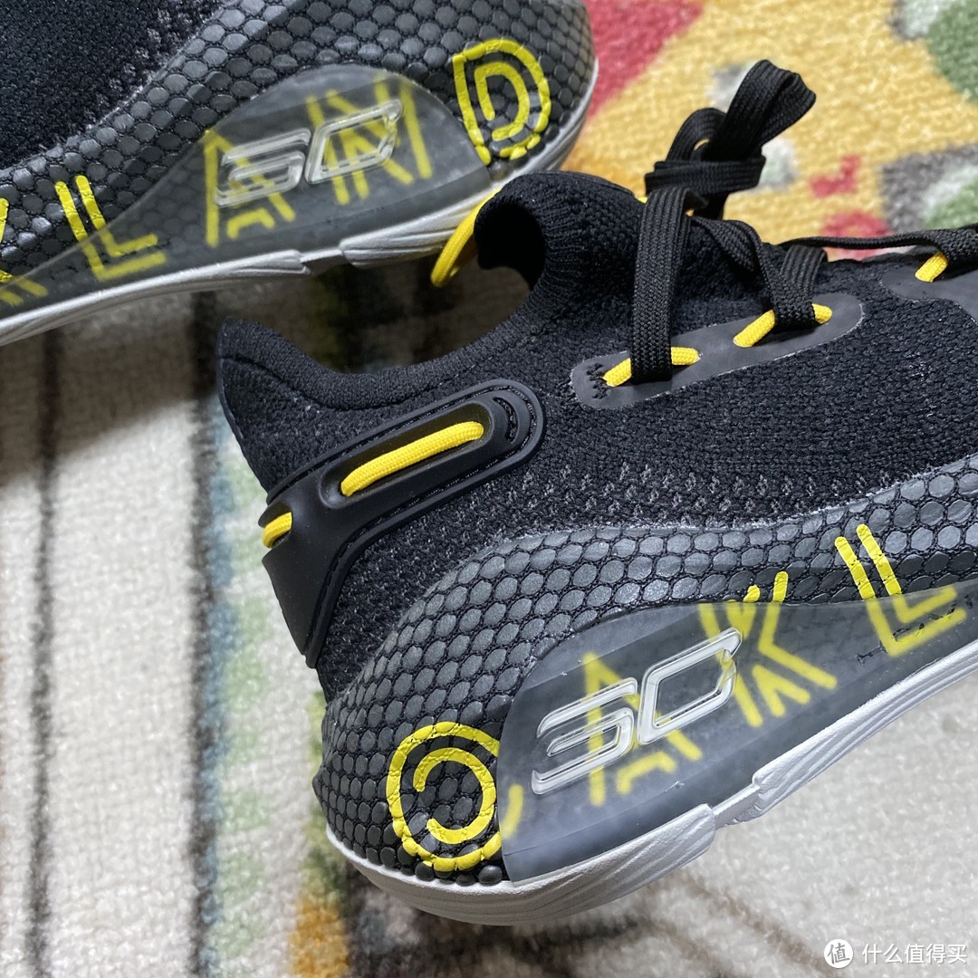 Under Armour Curry 6男童篮球鞋