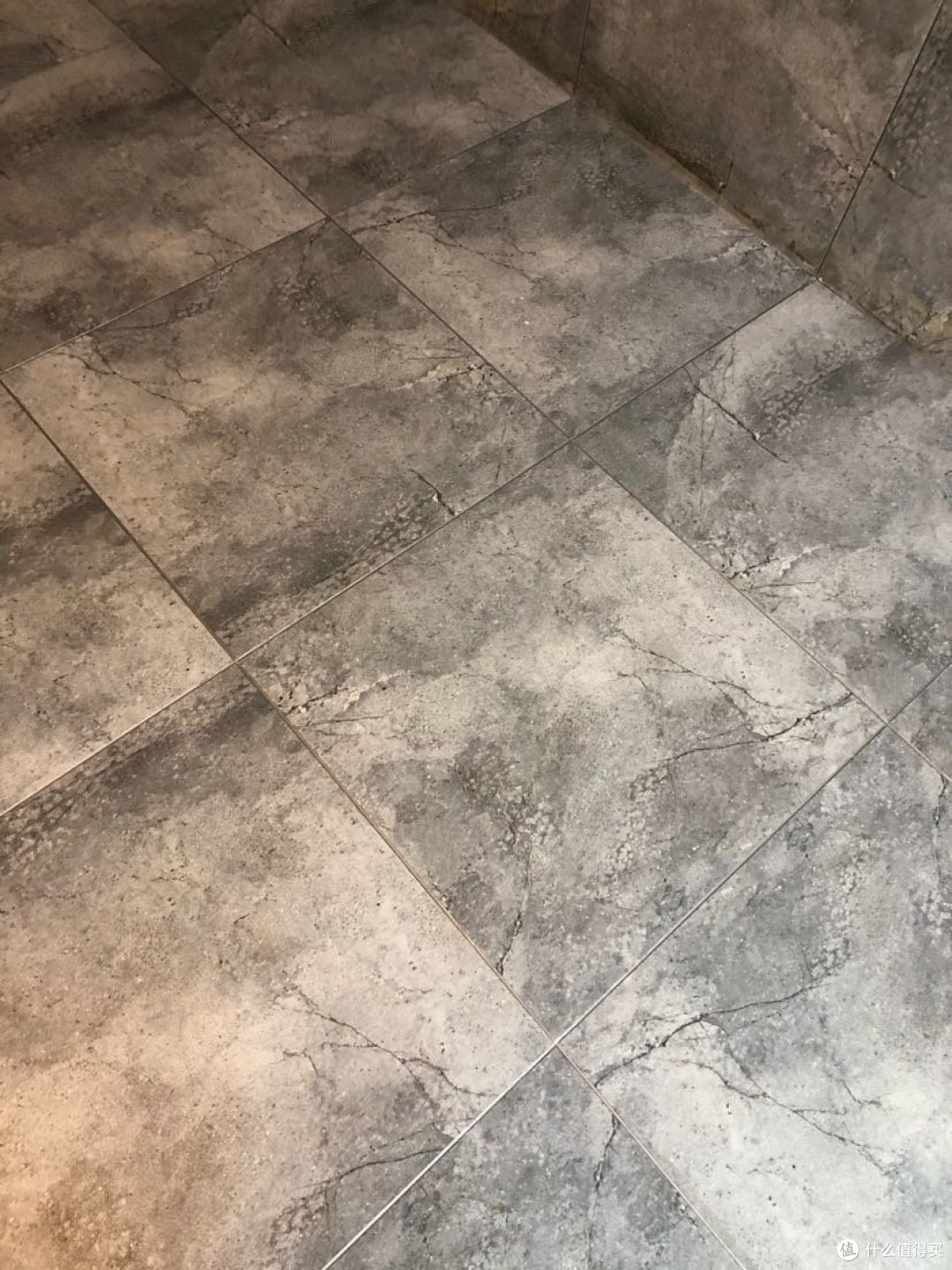 长谷火山灰配亚浅灰