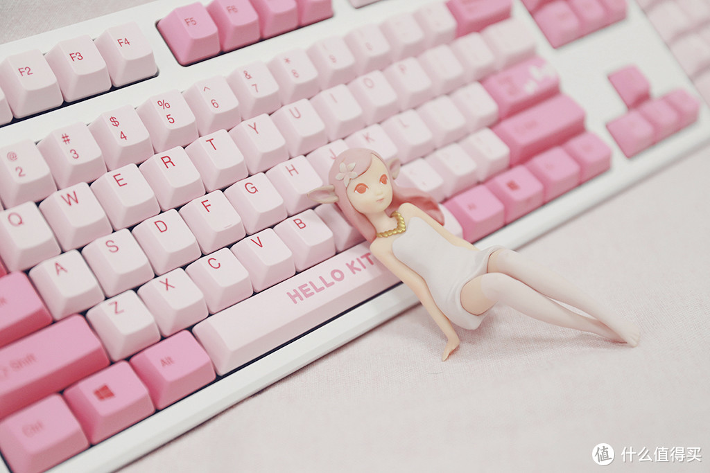 少女心轰炸机——REALFORCE 燃风 &HelloKitty合作款静电容键盘评测