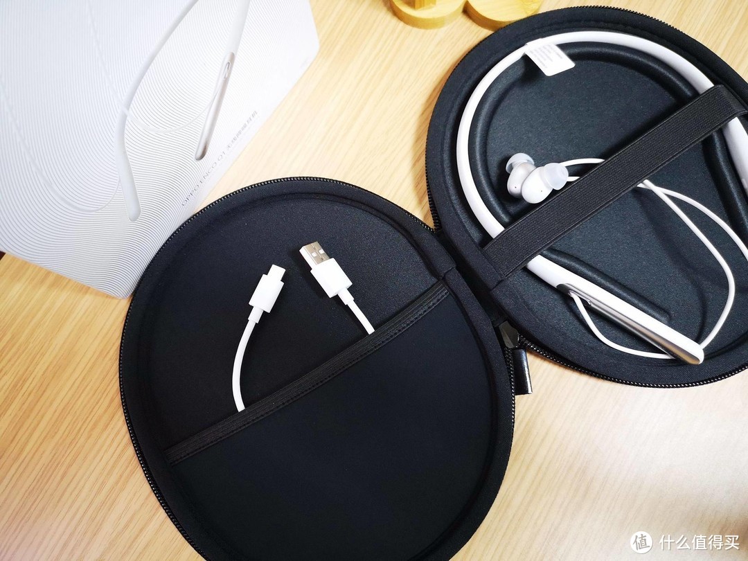 OPPO Enco Q1无线降噪耳机|双重主动降噪，15小时超长续航，你心动吗？