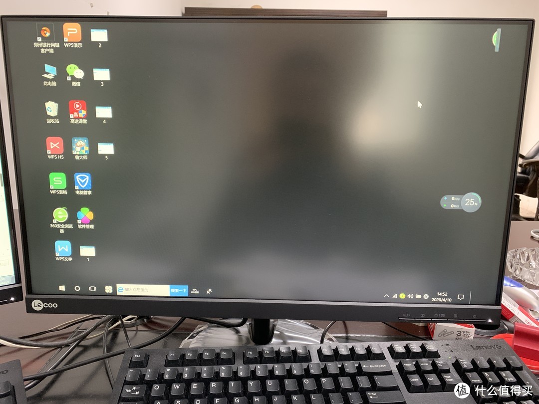 算了，把办公室的电脑屏幕插上去才可以正常使用。