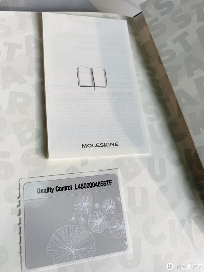 明年应该会继续,从2020星巴克×Moleskine限量合作款笔记本说起