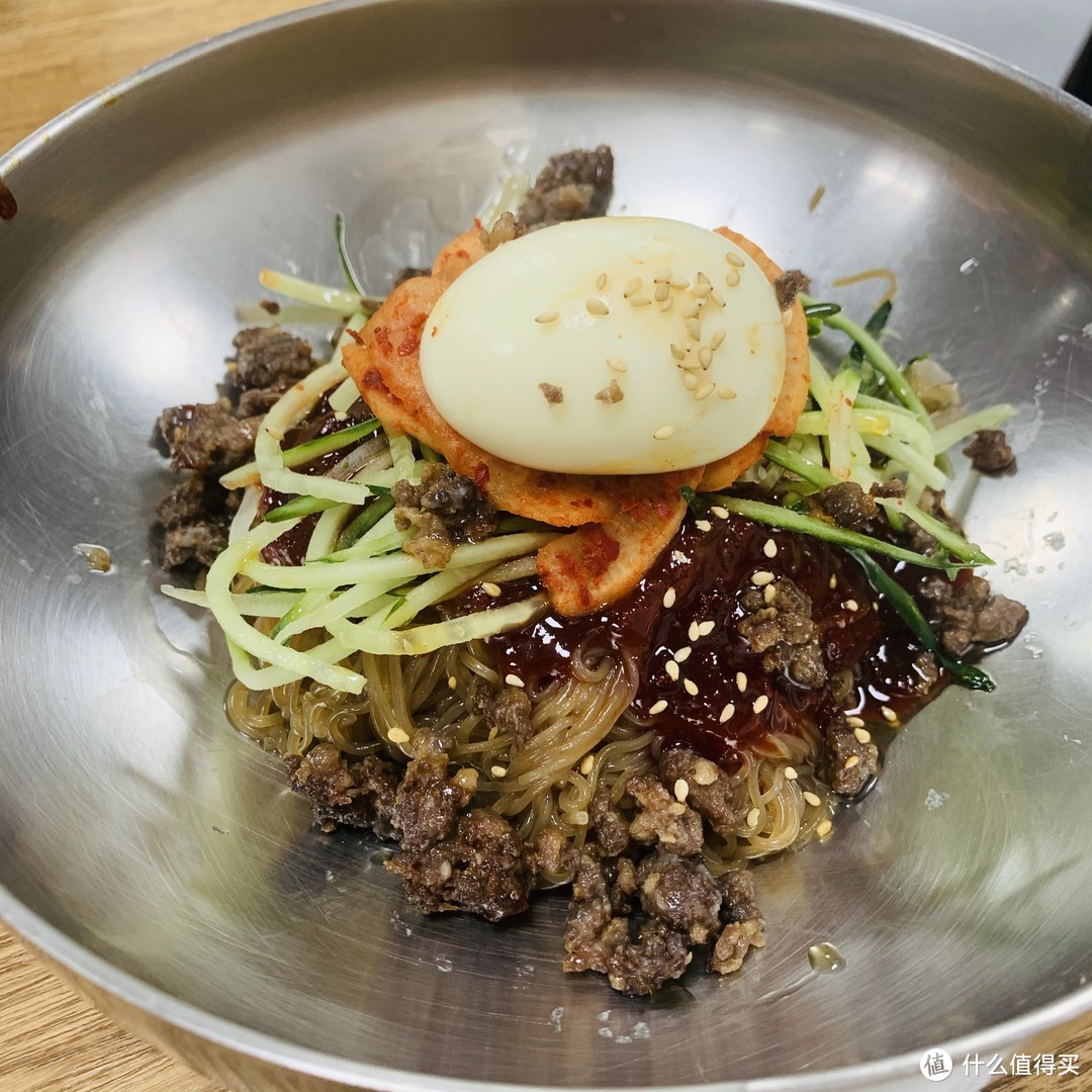 便宜的韩国料理小店，出品也不差，人均50吃很饱