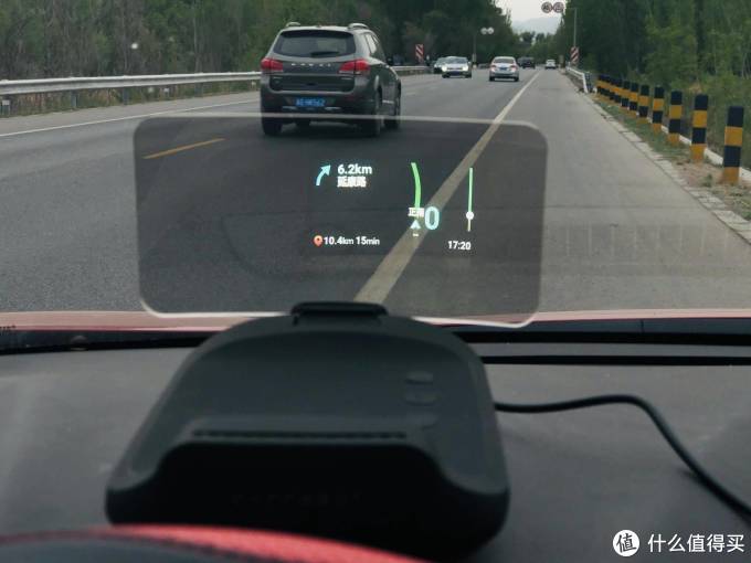 无需低头 导航就在前方 为你保驾护航 车萝卜智能hud智炫版 行车记录仪 什么值得买
