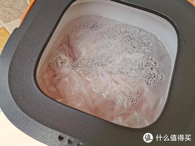 精致小巧的折叠洗衣机你见过吗？摩鱼做到了！