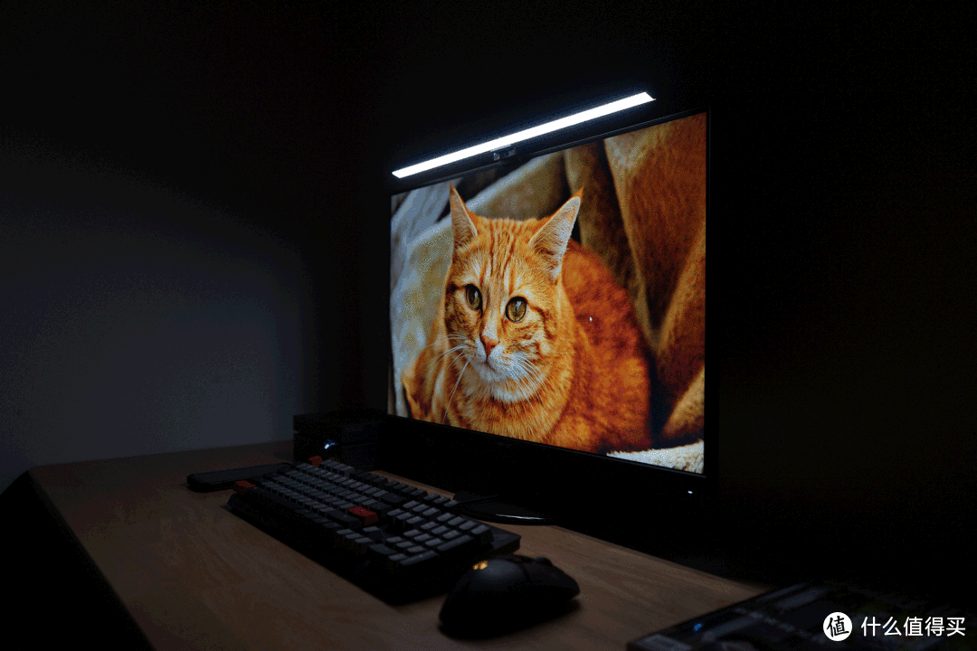 百元屏幕灯用出千元的效果？体验如鱼生活电脑显示器屏幕挂灯