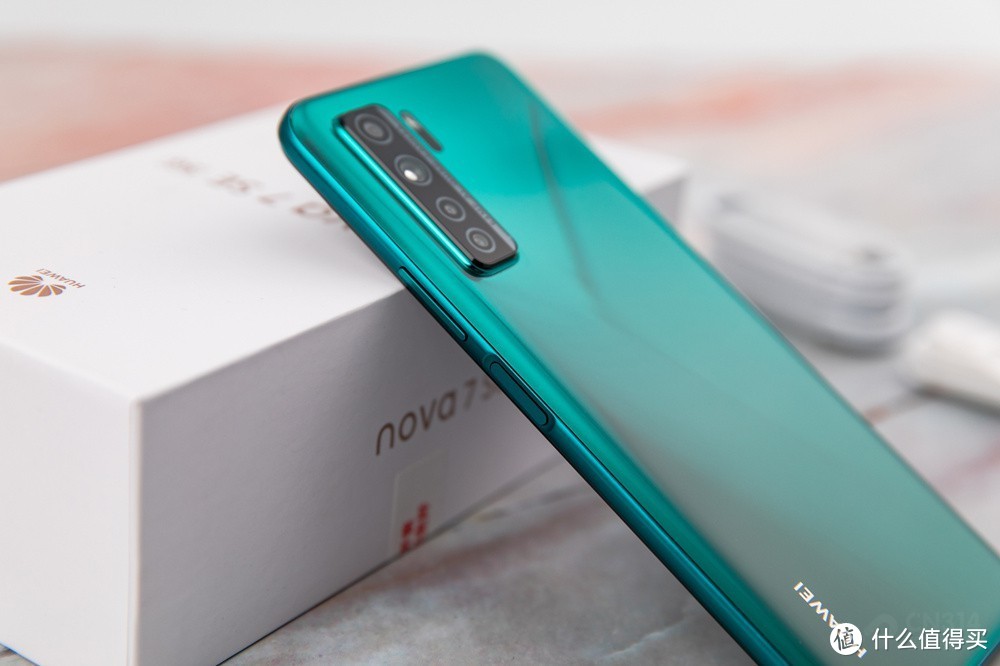 华为nova7 SE 5G手机整机评测 啪啪啪神器一见倾心