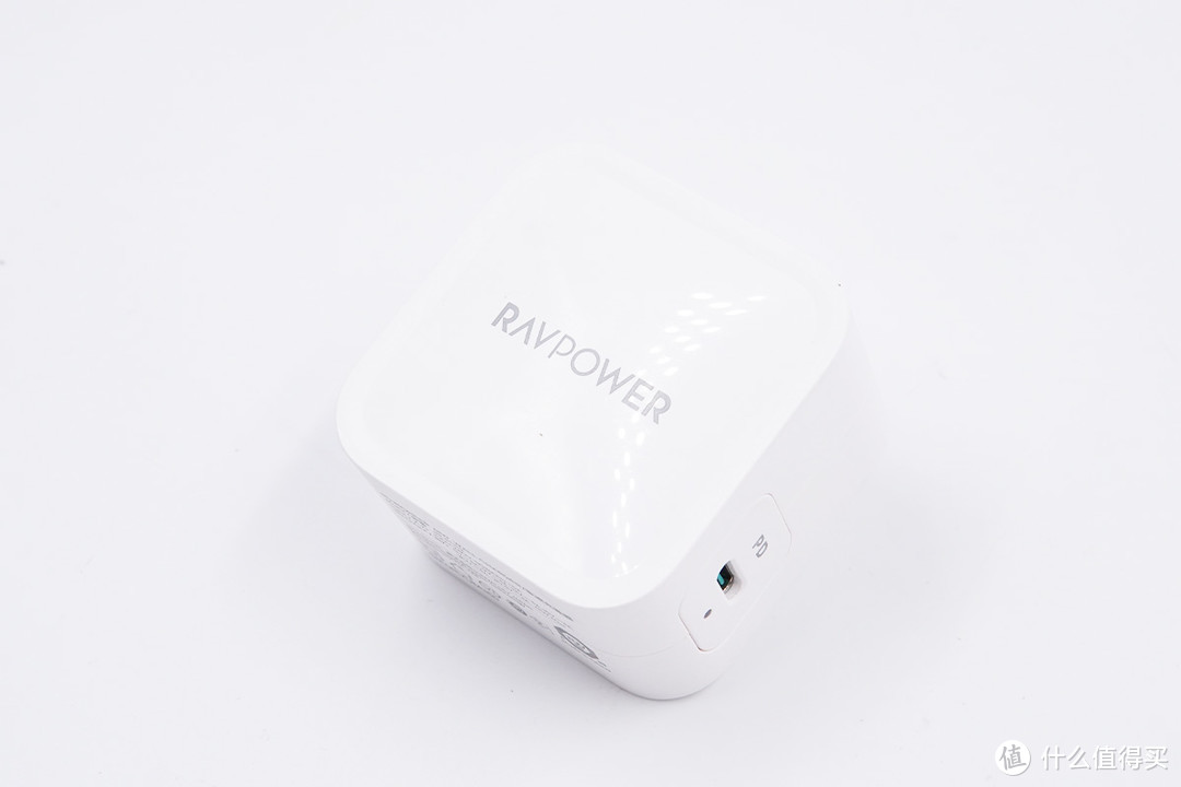 拆解报告：RAVPOWER 61W氮化镓USB PD快充充电器RP-PC112