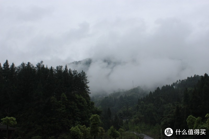 武隆天坑地缝略影