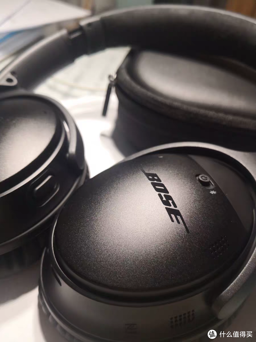 Bose QuietComfort35 Ⅱ QC35是降噪耳机里较为出色的一款了