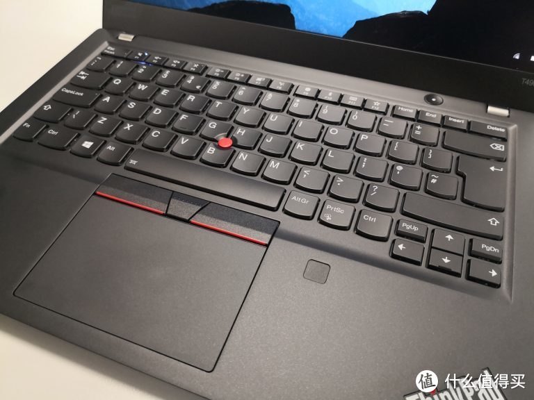 ThinkPad T490s深度体验，轻薄与性能共存，办公的好助手