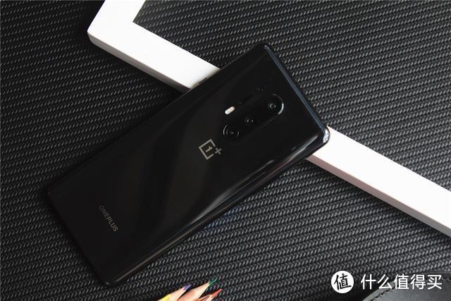 OnePlus 8 Pro深度体验！高素质屏幕下的安卓旗舰，2020年上半年值得买吗？