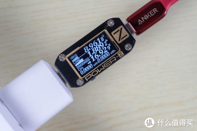 与iPhone 5W充电头同体积？anker nano 18W充电头，要快也要小巧