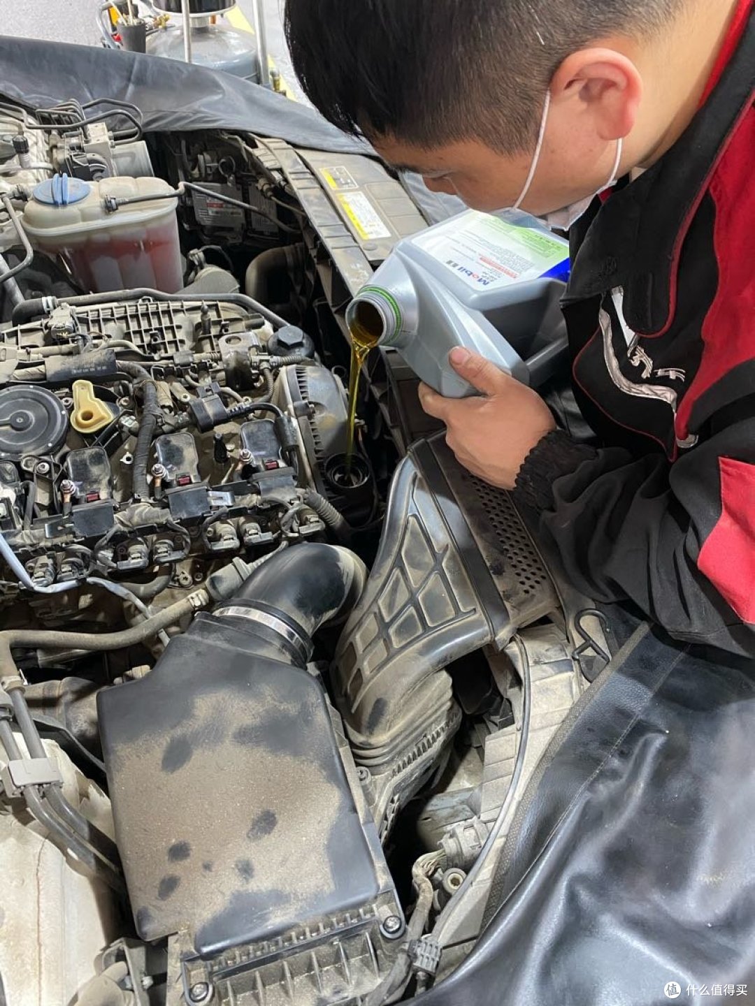 加注新的破产机油