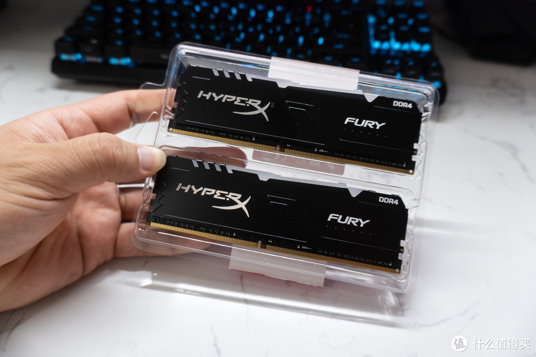 大有大的好，HYPERX 32GB 套装开箱简测