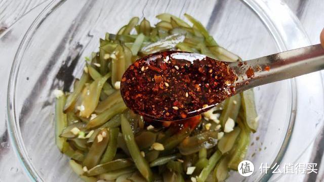 立夏后女人要多吃这碱性食物，五块钱一盘，排毒清肠的“美容菜”