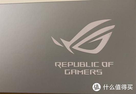 败家国家之白色信仰：ROG STRIX 2080S White显卡开箱