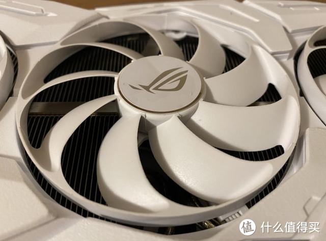 败家国家之白色信仰：ROG STRIX 2080S White显卡开箱