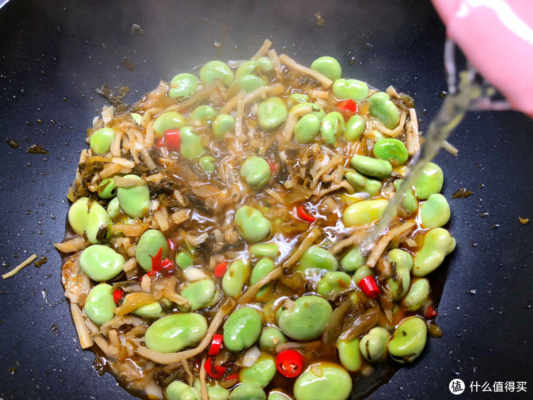 入夏了，我家隔三差五做这菜，清爽开胃，和白粥是绝配