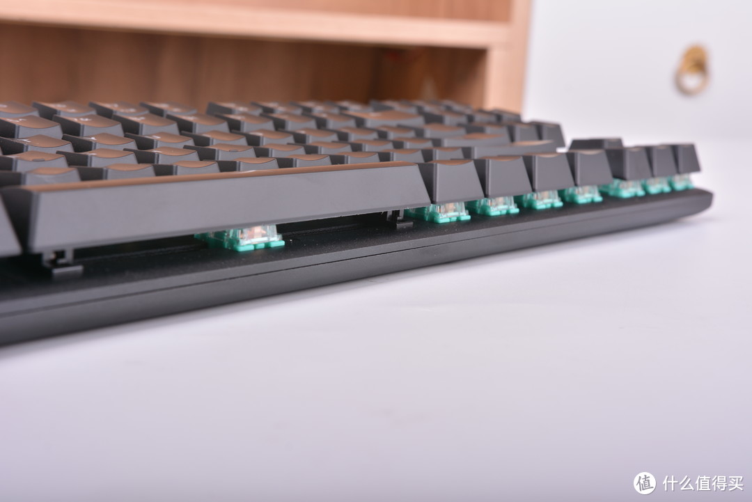放下变了的樱桃来试试这新的HyperX水轴？HyperX Origins起源RGB电竞版机械键盘