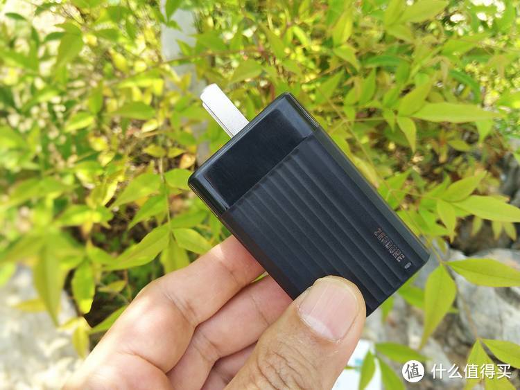 小而强Zendure征拓65W SuperPort S3多插口充电头评测