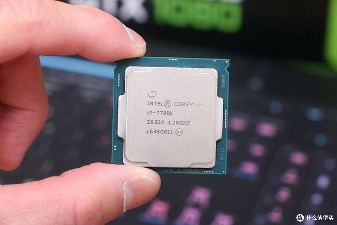 一半的价格就能买到i77700k的性能ta是谁
