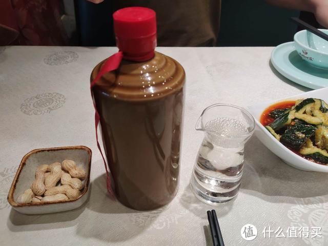 阿文论酒：王茅、华茅、赖茅和茅台之间的关系及它们间的恩怨情仇？看了就懂!